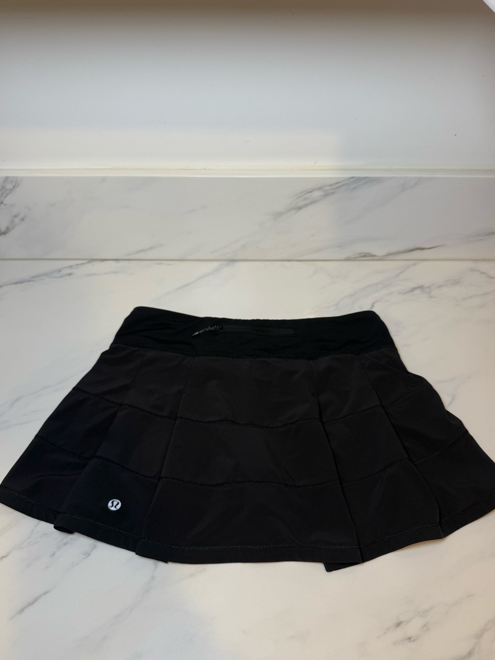 Black lululemon pleated mini tennis skirt